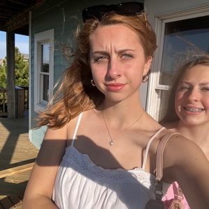 Meet your Posher, Bailey